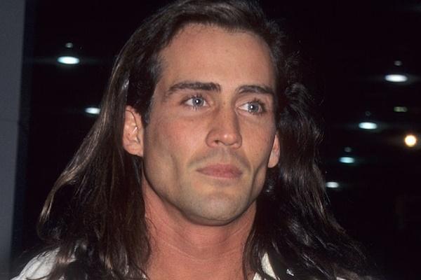 Chân dung sao nam vừa tử nạn trong vụ rơi máy bay thảm khốc-14