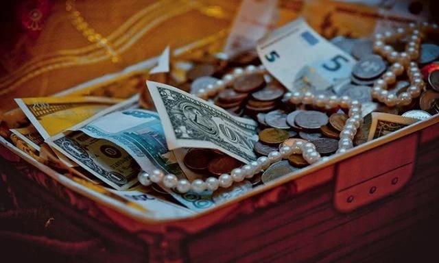 Canh ba: Đặt thứ này xuống gầm giường dẫn dụ lộc khí giàu có, 2 thứ nên tránh xa kẻo ốm đau-1