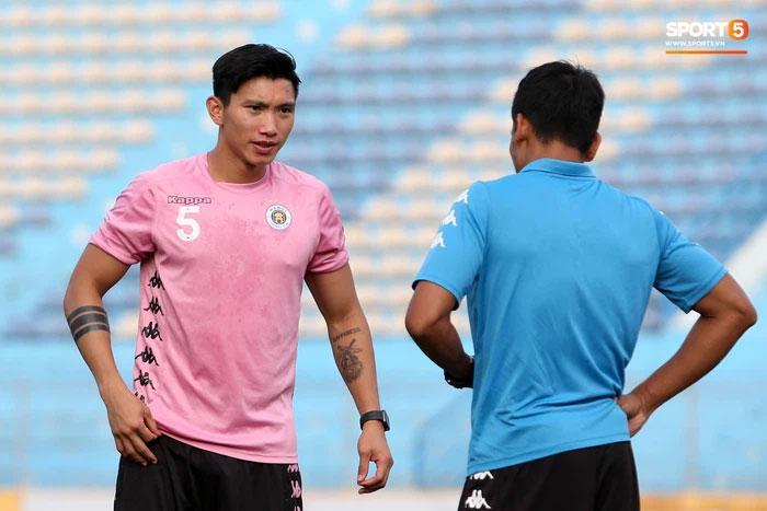 Đoàn Văn Hậu lộ loạt hình xăm kín 2 cánh tay-5