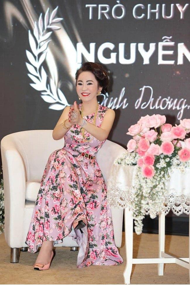 Bà Phương Hằng hack eo thon nhờ cái nịt hơn 20 triệu đồng-1