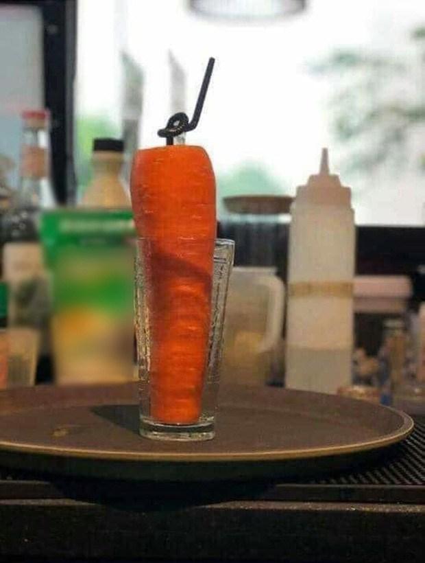 Phiên bản ly nước mía cục súc khi đi mua hàng đúng ngày chủ quán khó ở-2