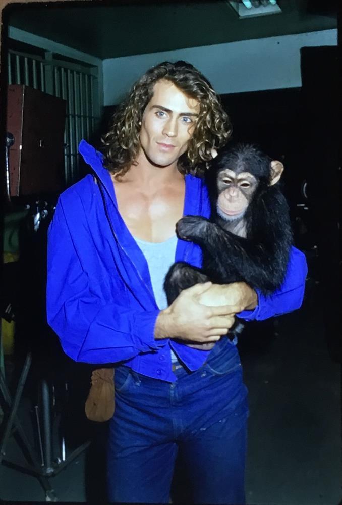 Chân dung sao nam vừa tử nạn trong vụ rơi máy bay thảm khốc-5