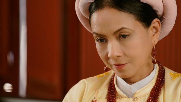 Dàn tình nhân tuyệt sắc của Chi Bảo: Người ly hôn chồng, người yêu trai trẻ-10