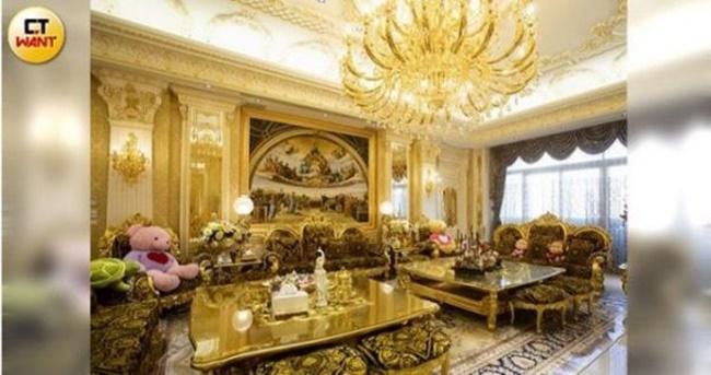 Đại gia 4 vợ, sống trong biệt thự khủng 13 triệu USD đẹp như cung điện-3