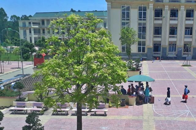 Chủ tịch Hà Nội chỉ đạo nóng sau vụ 27 ca dương tính trong khu cách ly-2