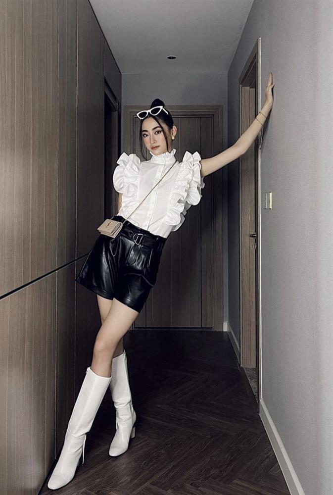 Giãn cách xã hội: Mỹ nhân Việt lên đồ sang chảnh, tận dụng mọi góc nhà sống ảo-1