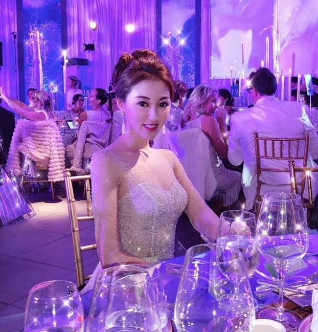 Á hậu cỗ máy đào mỏ: Chuyên hẹn hò đại gia nghìn tỷ, cưới tỷ phú U70 vì ham giàu-7