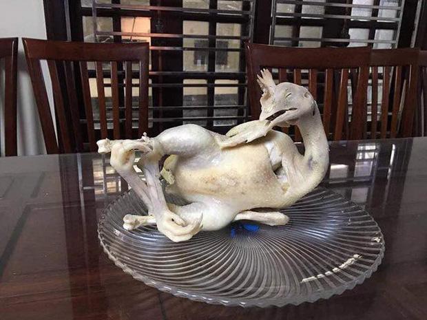 Lao vào bếp làm gà nướng, nhìn lại thành phẩm khiến chính chủ sượng trân-5