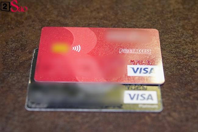 Lục túi hot girl Trâm Anh: Trong túi hiệu 100 triệu chỉ có đúng... 1 tờ 20k?-8