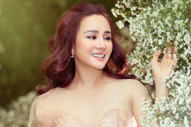 Vy Oanh khoe giọng hát, ai ngờ clip bị antifan tương tác vỡ bờ đê-4