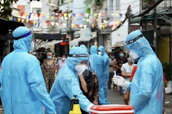 Gò Vấp đang là vùng dịch nguy hiểm, Chủ tịch quận kêu gọi hạn chế ra vào-8