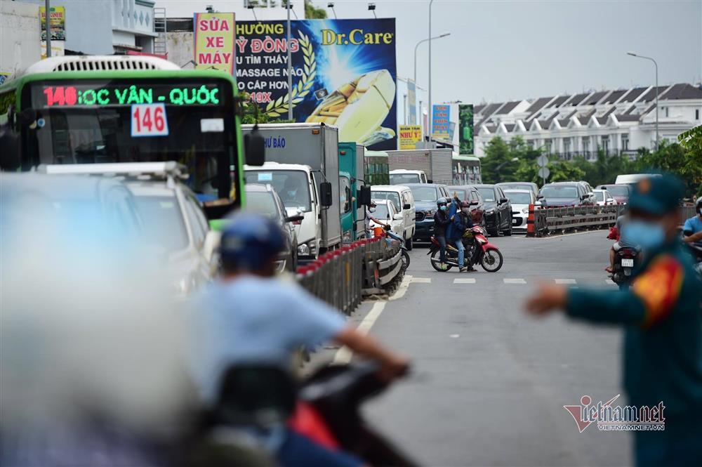 Gò Vấp đang là vùng dịch nguy hiểm, Chủ tịch quận kêu gọi hạn chế ra vào-2