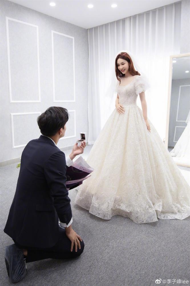 Diễn viên Lý Tử Phong thông báo kết hôn-1