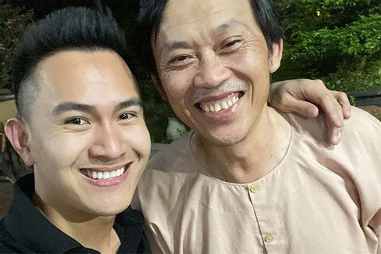 Con trai Hoài Linh bức xúc 'tức muốn hét lên' giữa scandal của bố