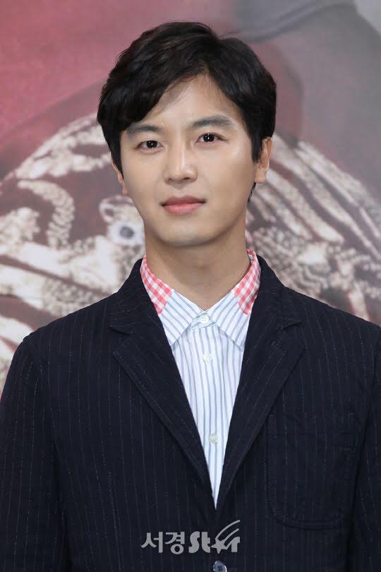 Chị đẹp Son Ye Jin chính thức tái xuất, nên duyên cùng mỹ nam kém 2 tuổi-4