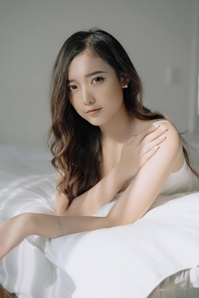 Nữ MC bất ngờ bị lôi vào clip 8 phút của hot girl Về Nhà Đi Con-3