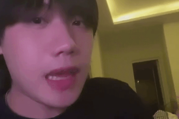 Hot Tiktok Việt làm clip ăn gián sống khiến dân mạng rùng mình-3