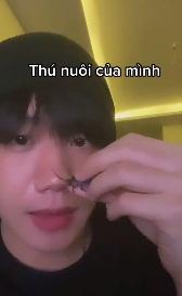 Hot Tiktok Việt làm clip ăn gián sống khiến dân mạng rùng mình-2