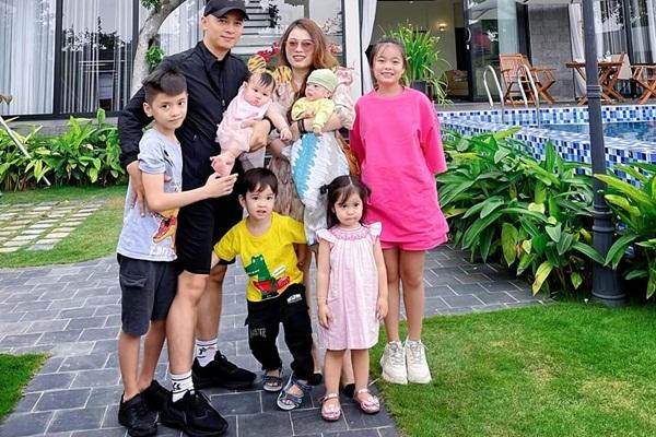 Hằng Túi than 4 năm chuyển nhà 4 lần, ai cũng choáng về độ giàu có-9