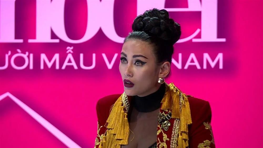 Võ Hoàng Yến trang điểm mắt sắc như dao cau khoét vào mỏm đá trông phát sợ-10