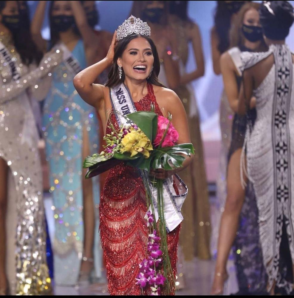 Rợn người Miss Universe 2020: Thí sinh sát phạt nhau như phim cung đấu-1