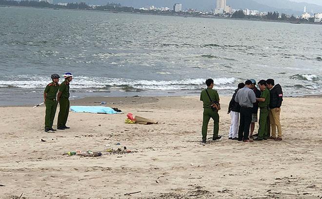 Đà Nẵng: Phát hiện thi thể không quần áo, có hình xăm đầu con sói ở bờ biển-1