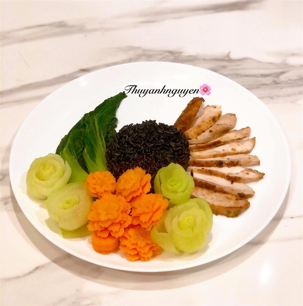 Cơm đĩa ăn đã miệng mà cân nặng vẫn giảm đều, 10X khiến hội chị em phát sốt-12