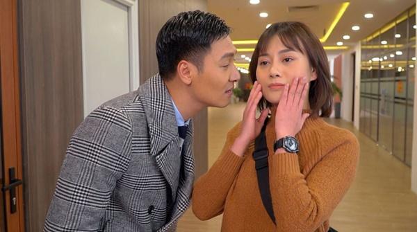 Loạt áo len nhìn là hốt của Phương Oanh trong Hương Vị Tình Thân phát sóng giữa hè-6