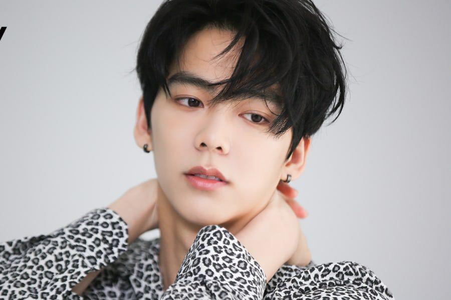 VERIVERY Minchan thông báo trở lại sau 8 tháng gián đoạn Tháng 10 năm ngoái, Minchan đã tạm dừng mọi hoạt động sau khi gặp các triệu chứng lo lắng về tâm lý.