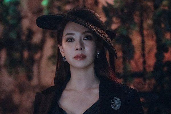 Tạo hình ấn tượng của Song Ji Hyo trong phim mới