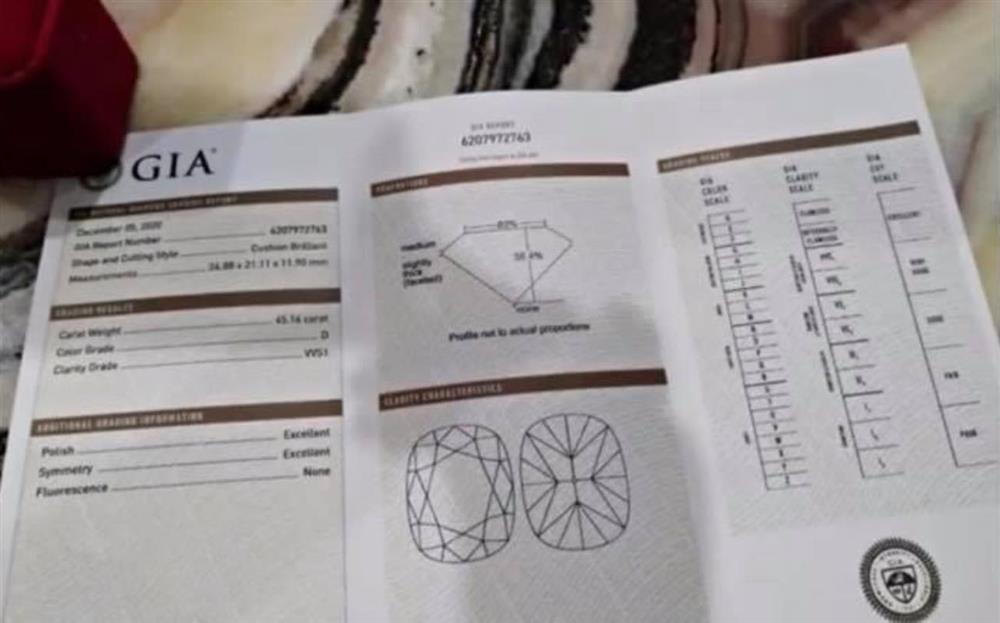 Viên kim cương 45 carat của bà Phương Hằng chỉ là hàng pha ke?-4