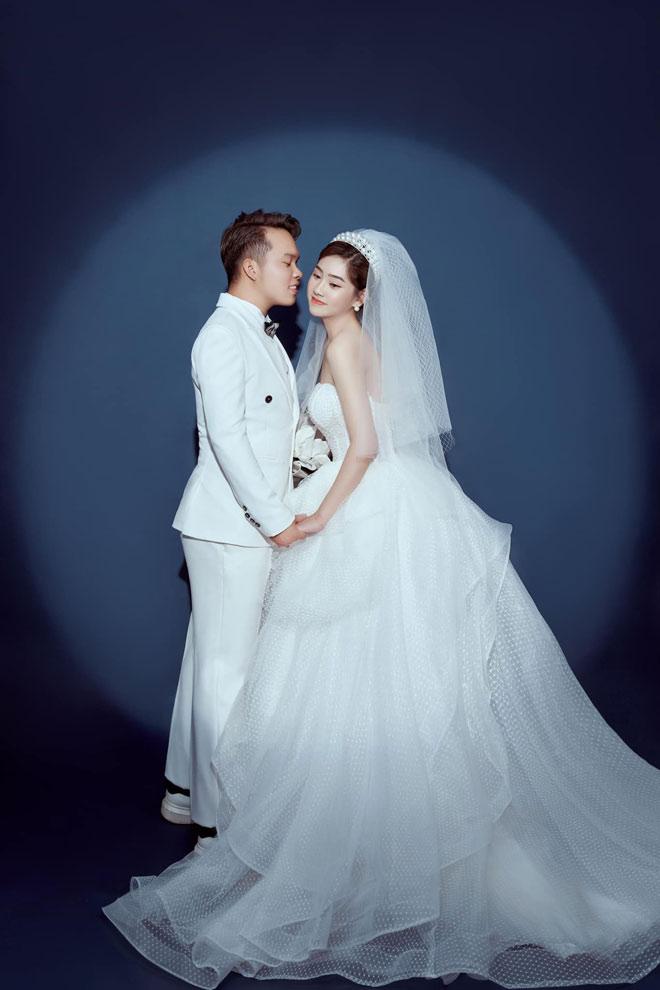 Cặp đôi hoãn cưới 2 lần vì COVID-19, đưa con chụp ảnh cưới cuối cùng vẫn toang-3