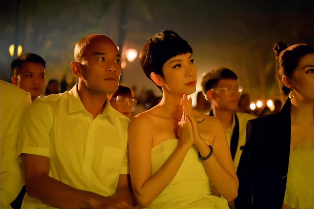 Xuân Lan bị đập xe, truy đuổi trên đường-4