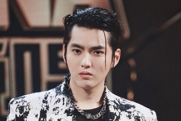 Ca sĩ đình đám Cbiz Young Jack lộ ảnh giường chiếu với 73 cô gái-4