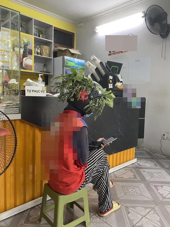 Shipper gây bão với màn chống nóng giữa nắng cháy da thịt-1