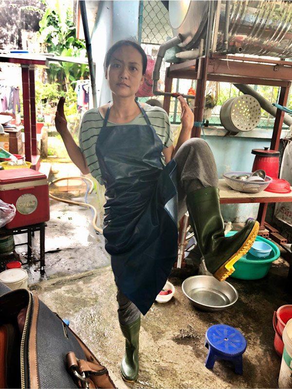 Trong Cây Táo Nở Hoa toàn mặc đồ rách, ngoài đời Hồng Ánh dát toàn hàng hiệu-3