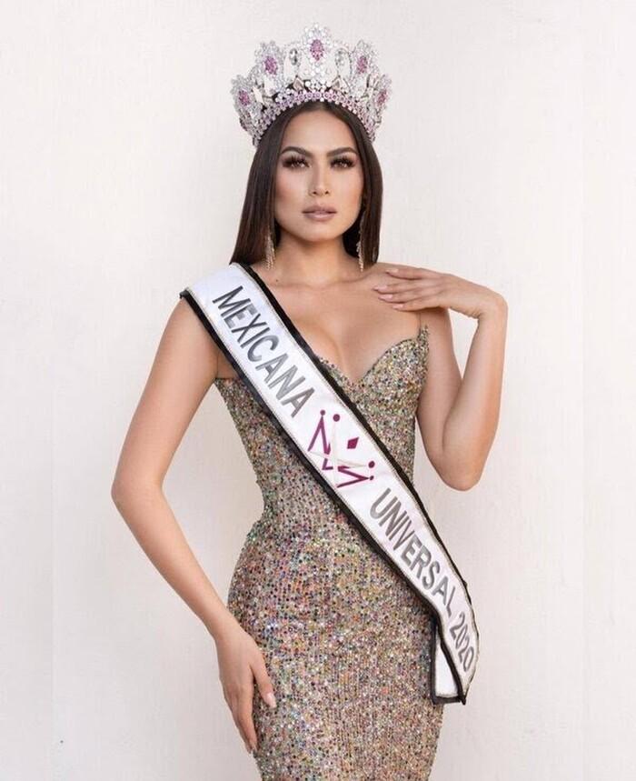Tân Miss Universe bị chê già gần bằng mẹ khi khoe ảnh chụp chung-3