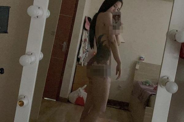 Linh Miu khiến người nhìn vã mồ hôi khi diện áo lông, không nội y giữa hè-11