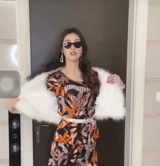 Hoa hậu Iceland thích mê màn trở lại của Miss ‘thun lạnh’ Khánh Vân-2