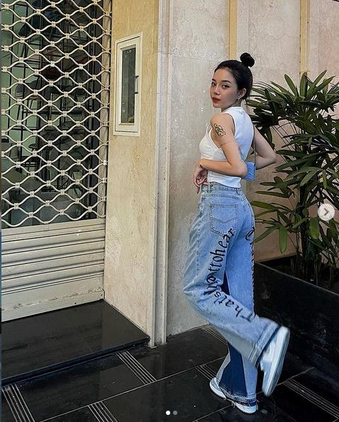 Streamer Linh Ngọc Đàm sở hữu BST giày hiệu hàng trăm triệu nhìn mà mê-7