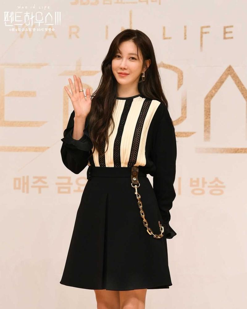 Họp báo Penthouse 3: Lee Ji Ah spoil tình tiết, Uhm Ki Joon tiếp tục giết người-5