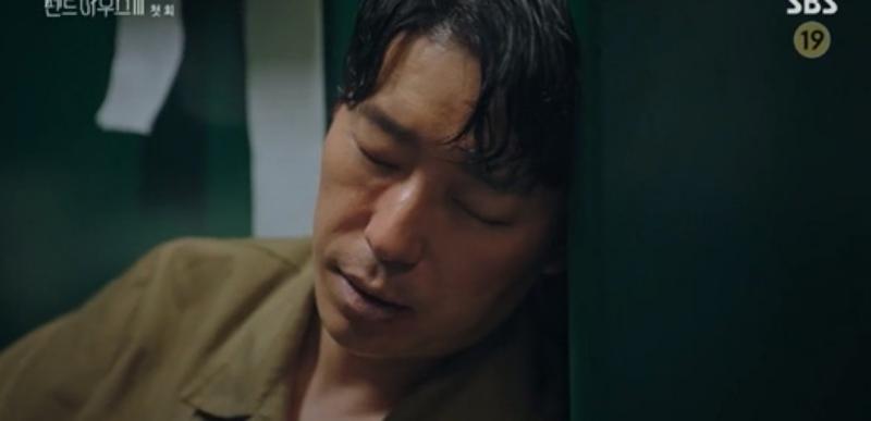 Penthouse 3 tập 1: Vì Rona mà Seok Kyung hắc hóa, Ju Dan Tae chết hụt 2 lần-15