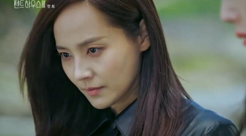 Penthouse 3 tập 1: Vì Rona mà Seok Kyung hắc hóa, Ju Dan Tae chết hụt 2 lần-26