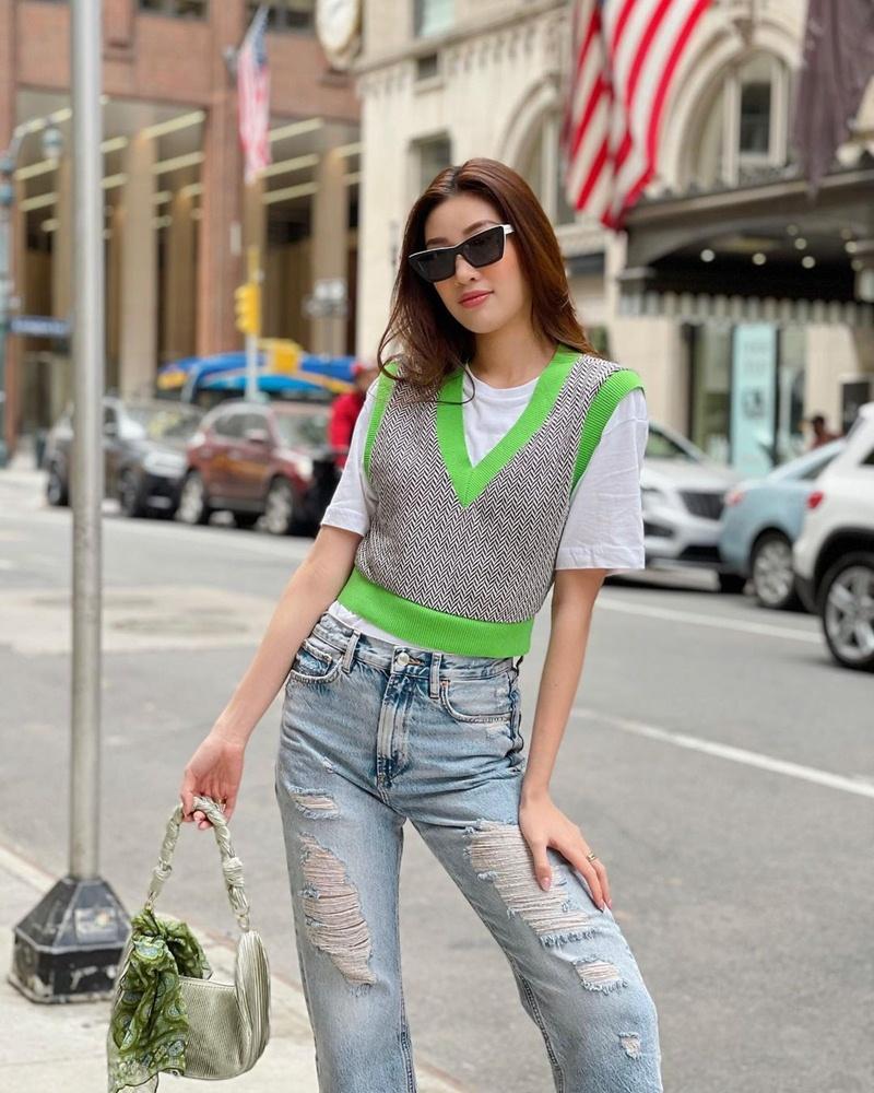 Style cuối tuần: Diệp Lâm Anh hack tuổi như gái teen - Lan Ngọc diện màu hot nhất năm-3