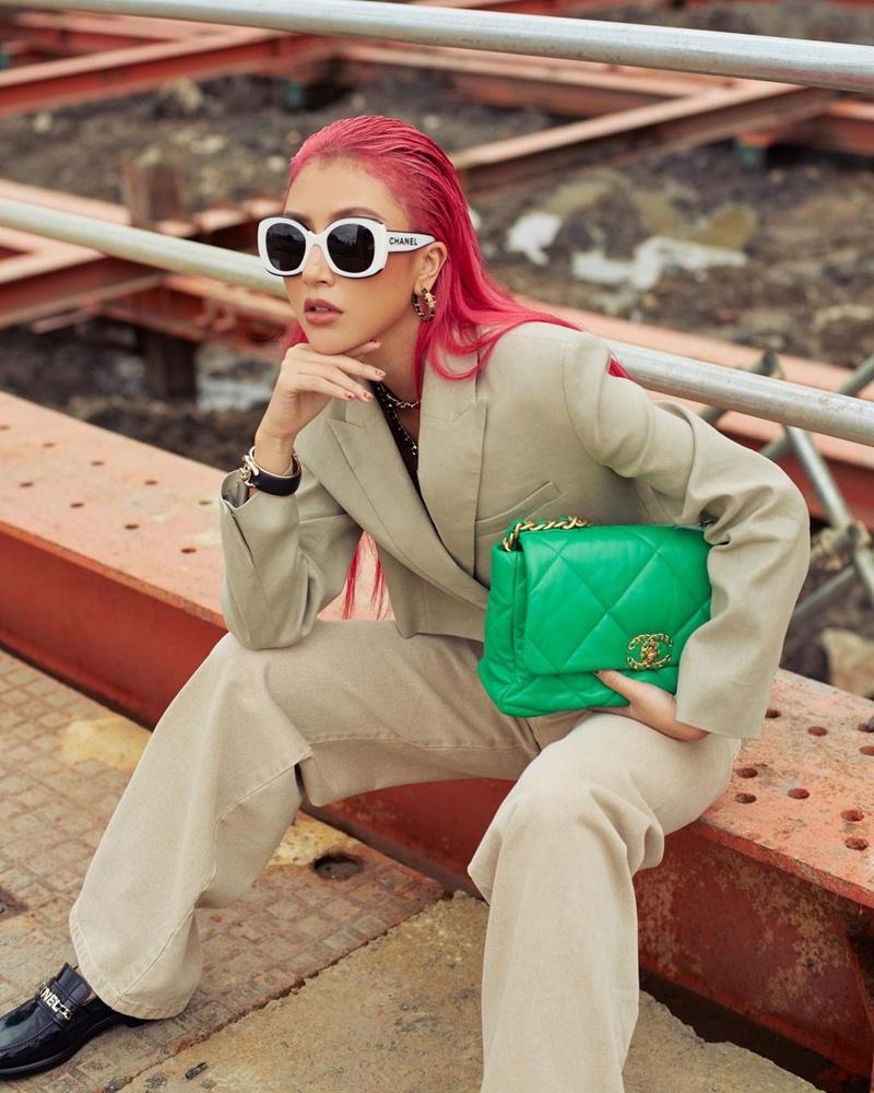 Street style: Dàn sao Việt lăng-xê trang phục pastel xoa dịu ngày hè-8