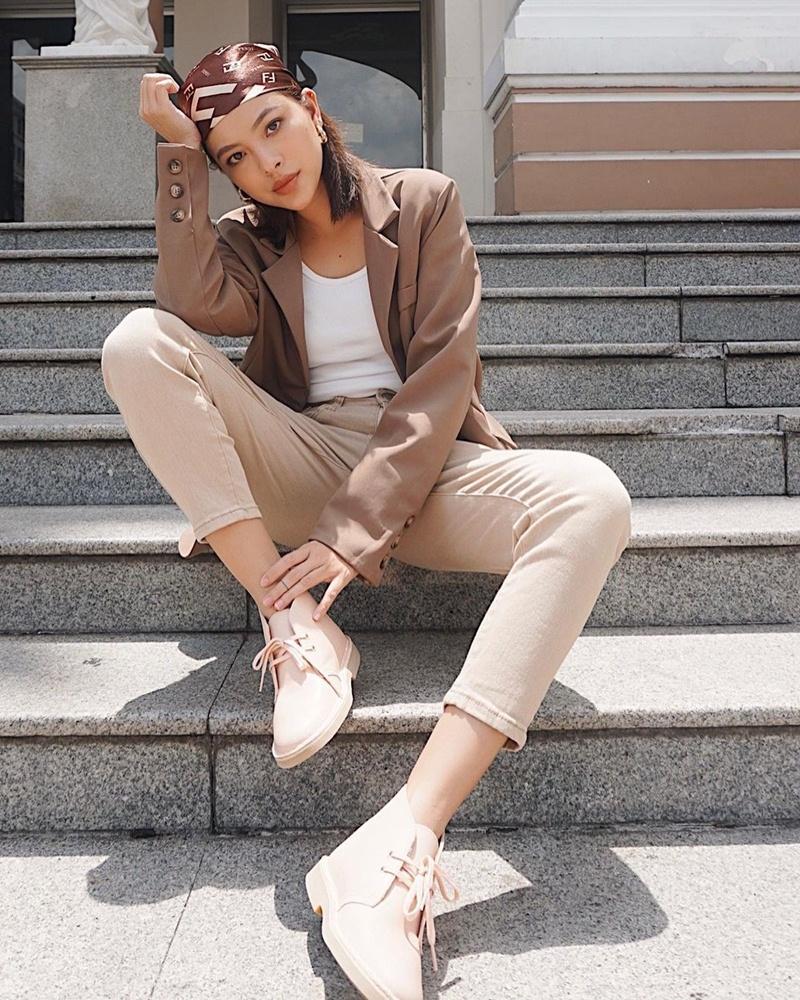 Street style: Dàn sao Việt lăng-xê trang phục pastel xoa dịu ngày hè-3