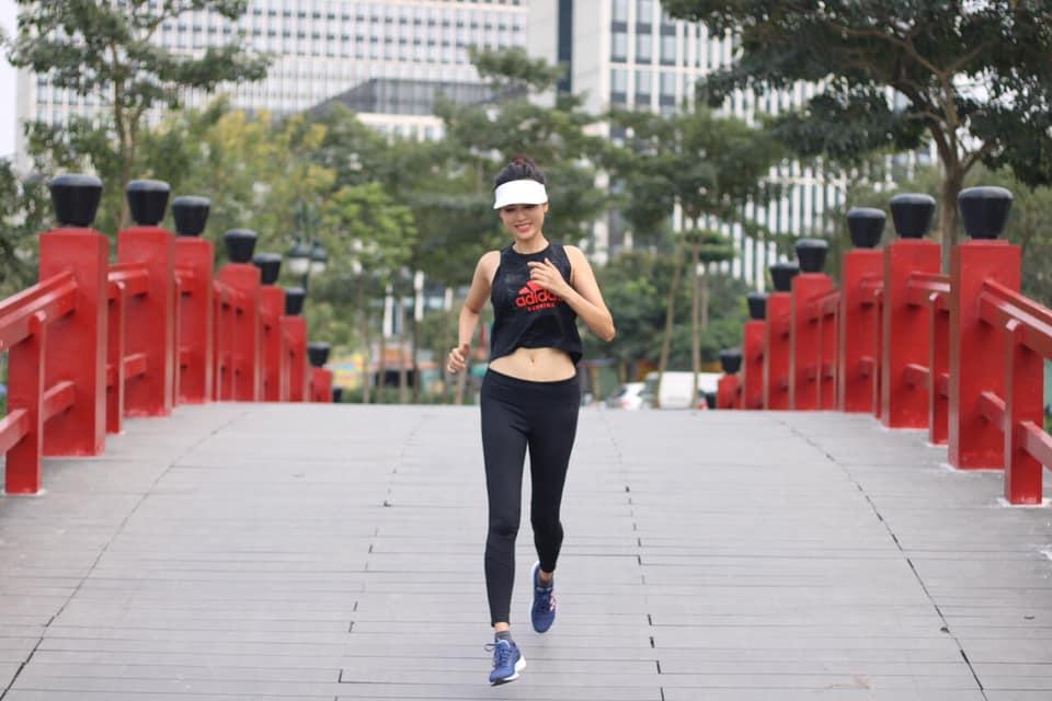 Hoa hậu Thu Thủy: Tình duyên lỡ dở, làm mẹ đơn thân, đối mặt thị phi-5