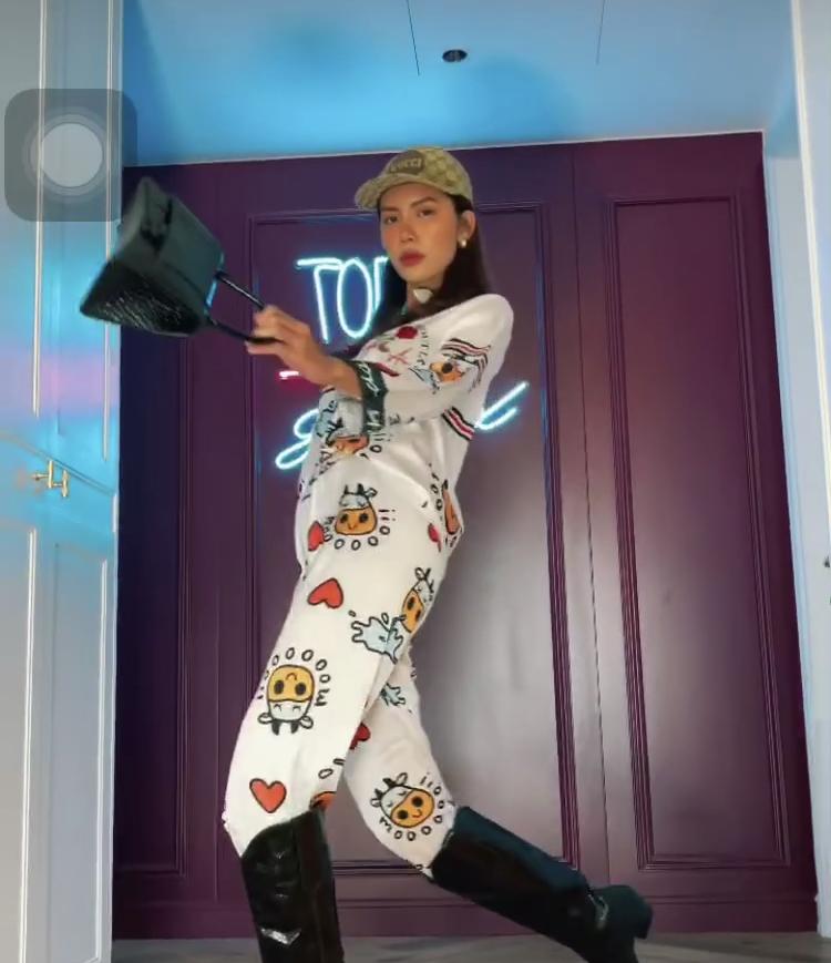 Đồ ngủ pyjama cũng trở nên sành điệu qua bàn tay Minh Tú!-3