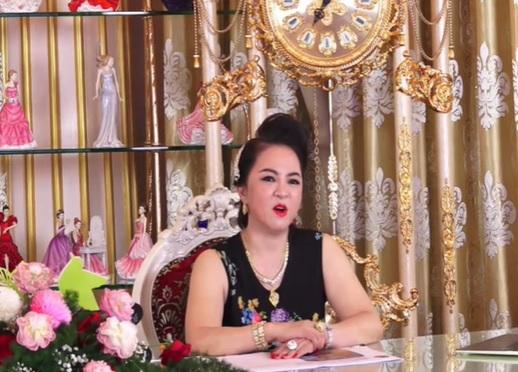 Bà Phương Hằng lật tung zĩ zãng zơ záy của Phi Phi cô nương-2