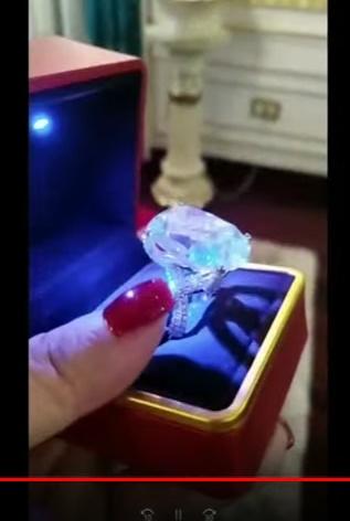 Bà Phương Hằng show BST kim cương khủng, còn dằn mặt nhồi máu cơ tim-7